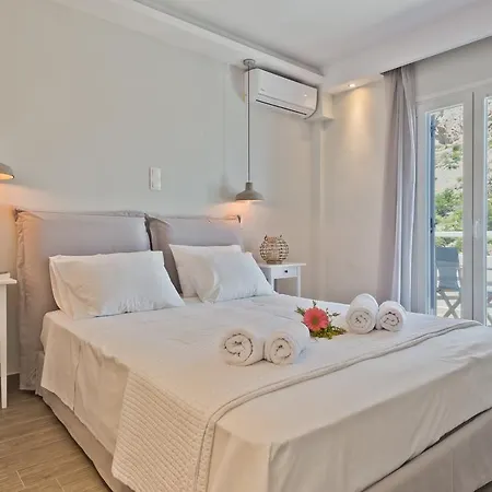 Antikri Kyra Panagia