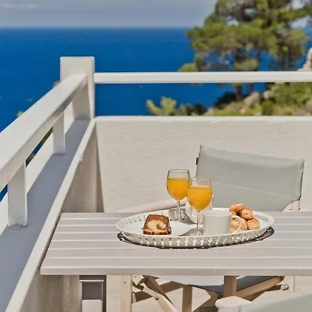 Antikri Villa *